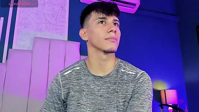 Allex Cano online show from November 27, 2025, 10:10 pm