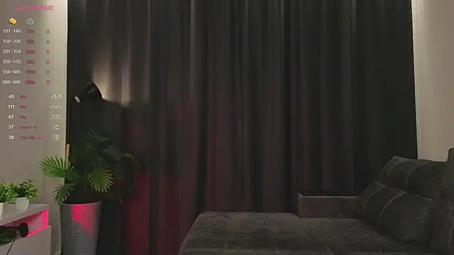 Nerdy Amy online show from November 11, 2025, 3:40 pm