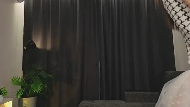 Nerdy Amy online show from November 21, 2025, 3:55 pm