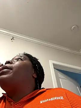 Snapshot of Deshay30 chatting on October 21, 2025, 11:04 pm Deshay30 online show from October 21, 2025, 11:04 pm