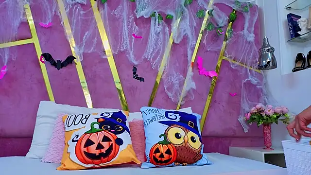 EmmyCortez online show from October 18, 2025, 11:56 am