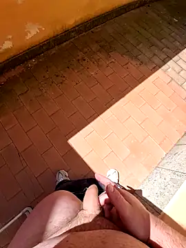 mauroxx08 online show from April 21, 2026, 10:11 am