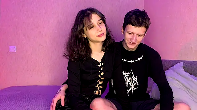 baby lesi online show from October 20, 2025, 4:07 pm