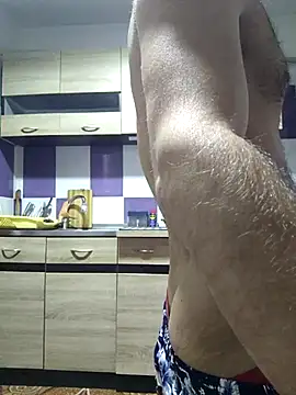 Snapshot of andreiiiii2025 chatting on March 21, 2025, 9:45 am andreiiiii2025 online show from March 21, 2025, 9:45 am