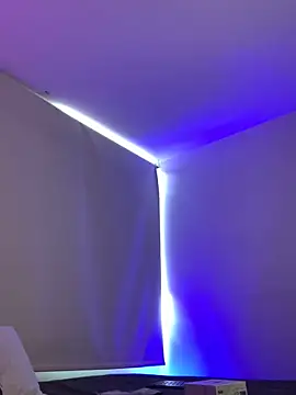 eross chipre  online show from November 2, 2025, 8:36 pm