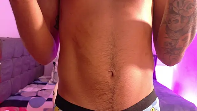 eross chipre  online show from February 18, 2026, 4:14 pm