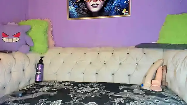 amydelahozgomez online show from February 17, 2026, 7:00 pm