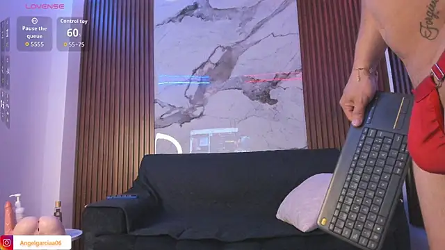 Angelgarcia  online show from November 7, 2025, 9:08 pm