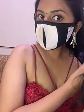 Dishasarmaa05 online show from April 11, 2026, 3:05 pm