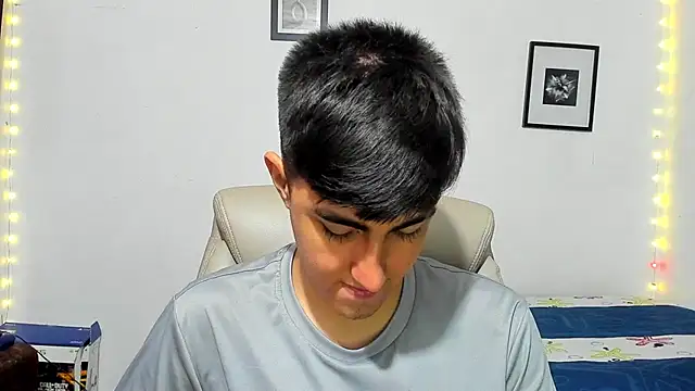 babymaik online show from November 16, 2025, 5:12 am