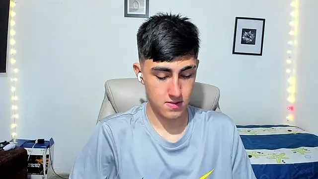 babymaik online show from November 7, 2025, 9:36 am