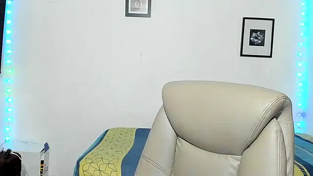 babymaik online show from November 1, 2025, 5:29 pm