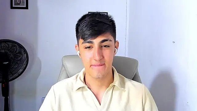 babymaik online show from December 17, 2025, 5:34 am