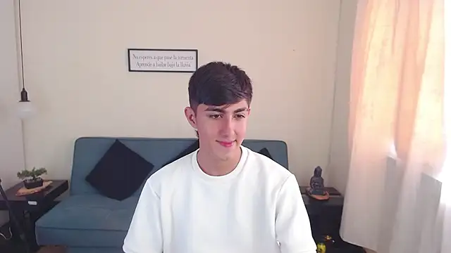 babymaik online show from March 20, 2025, 5:25 pm