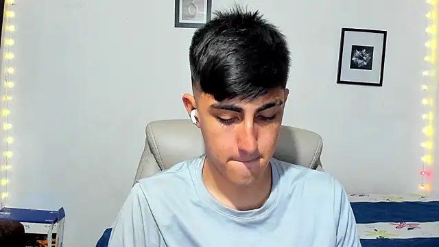 babymaik online show from November 22, 2025, 5:28 am