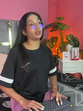 Tyla Ks online show from March 20, 2025, 1:35 am