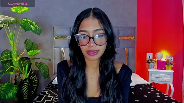 Tyla Ks online show from March 30, 2026, 8:32 pm