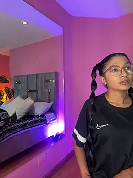 Tyla Ks online show from March 19, 2025, 7:27 pm