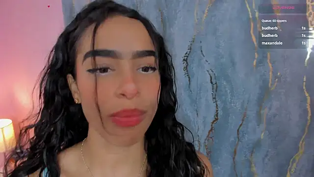 honey sofii  online show from October 29, 2025, 12:26 pm