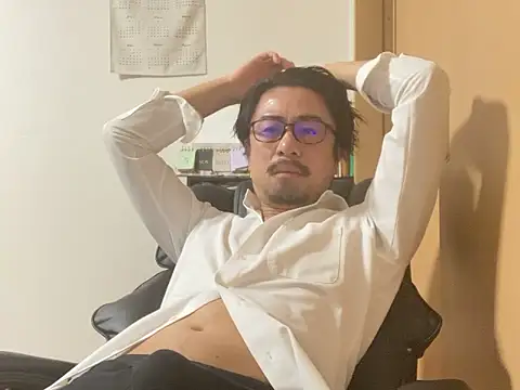 Snapshot of masato1115aa chatting on November 10, 2025, 2:49 am masato1115aa online show from November 10, 2025, 2:49 am