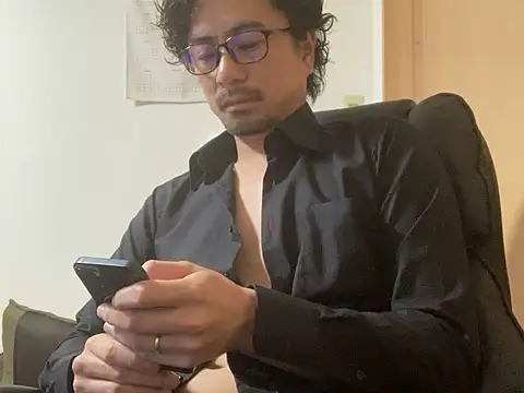 Snapshot of masato1115aa chatting on December 3, 2025, 2:01 am masato1115aa online show from December 3, 2025, 2:01 am