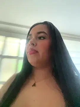 Snapshot of _SARA_69 chatting on October 29, 2025, 9:47 pm  SARA 69 online show from October 29, 2025, 9:47 pm