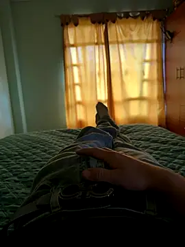 Fperezv207 online show from September 27, 2025, 9:32 pm