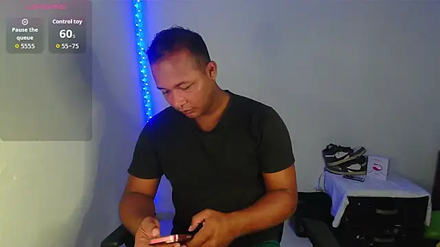 Gooss cum online show from January 10, 2026, 5:03 am