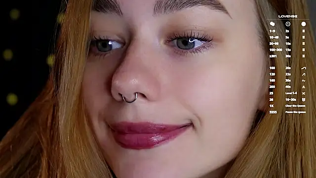 EmilaMills online show from October 18, 2025, 12:45 am