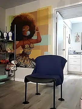 Snapshot of Queenanitadix chatting on November 28, 2025, 9:31 am Queenanitadix online show from November 28, 2025, 9:31 am