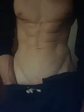 cazzone912025 online show from October 27, 2025, 2:07 pm