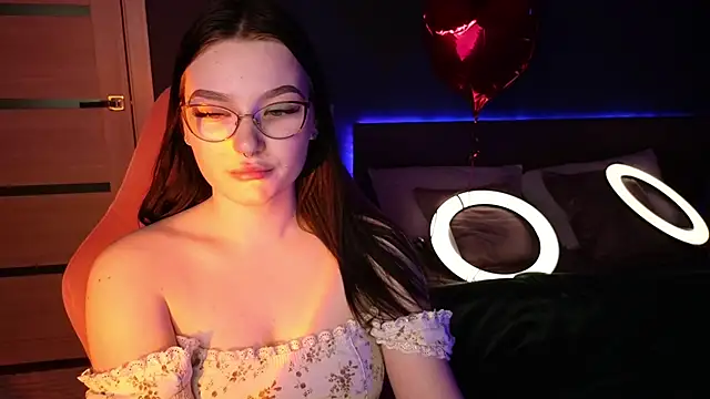 milliedoll online show from March 20, 2025, 11:27 am