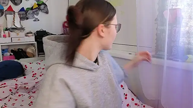 milliedoll online show from February 26, 2026, 5:07 am