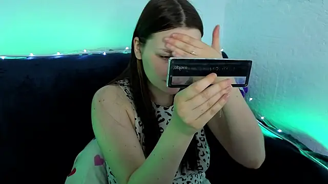 milliedoll online show from September 24, 2025, 8:32 am