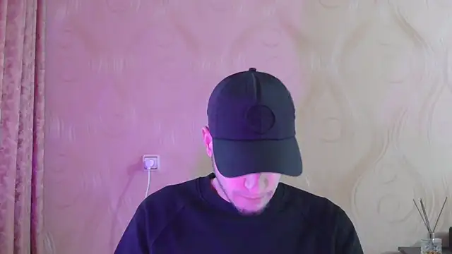 Snapshot of frama666 chatting on November 16, 2025, 1:49 pm frama666 online show from November 16, 2025, 1:49 pm