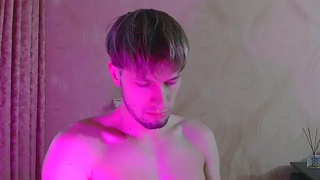 frama666 online show from December 22, 2025, 1:55 pm