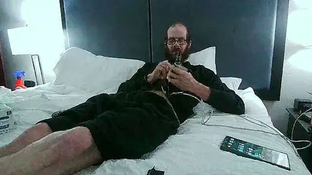 donut024 online show from March 20, 2025, 6:52 am