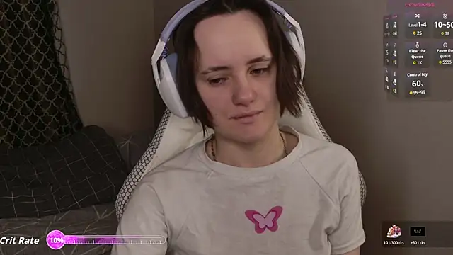 Luna Loveee online show from March 25, 2026, 4:12 am