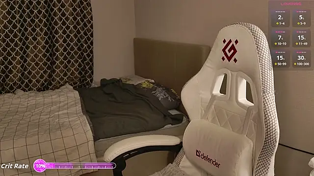 Luna Loveee online show from December 4, 2025, 4:33 am