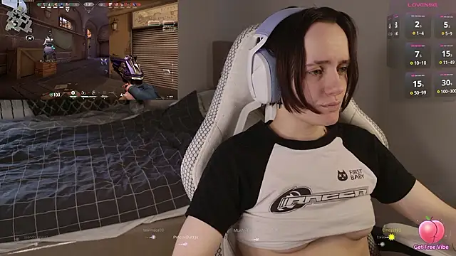 Luna Loveee online show from March 27, 2026, 8:26 am