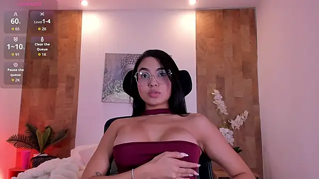 Lucia Brown  online show from May 29, 2026, 3:01 am