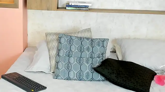 Snapshot of Lucia_Brown_ chatting on February 27, 2025, 3:26 pm Lucia Brown online show from February 27, 2025, 3:26 pm