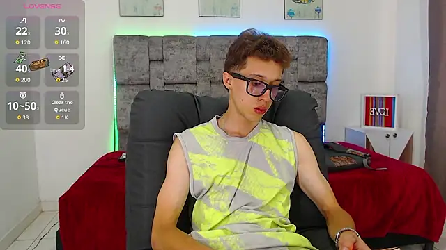 skinny bigcock02 online show from March 2, 2026, 9:33 pm