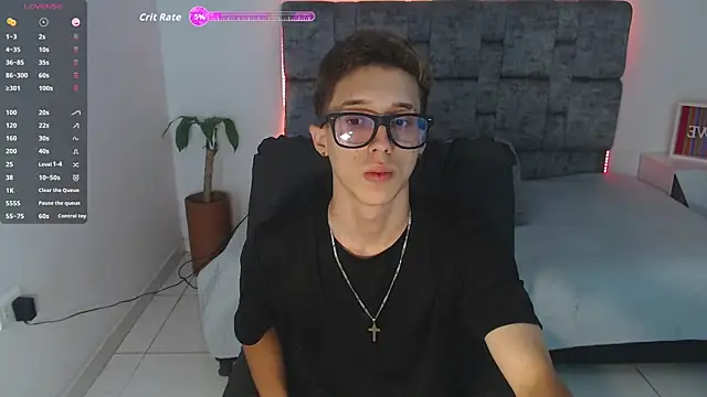 Snapshot of skinny_bigcock02 chatting on January 7, 2026, 9:09 pm skinny bigcock02 online show from January 7, 2026, 9:09 pm