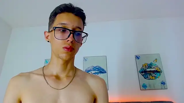 skinny bigcock02 online show from March 7, 2025, 10:43 pm