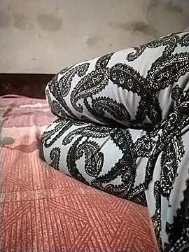 sharnjit299 online show from October 22, 2025, 5:12 pm