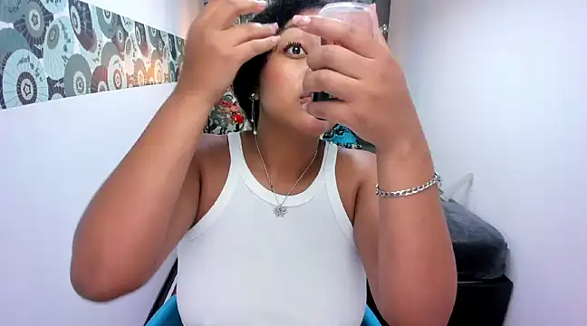 Snapshot of Natasha_rose__ chatting on March 8, 2025, 11:27 am Natasha rose online show from March 8, 2025, 11:27 am