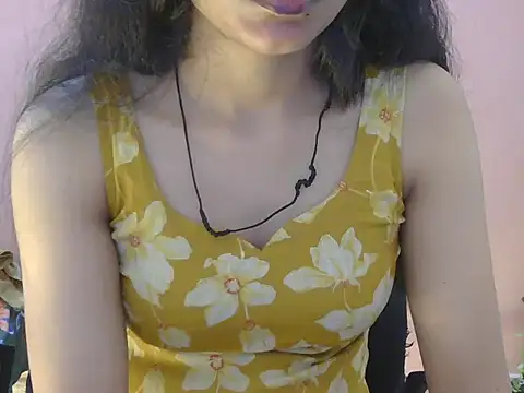 Cute Pihu01 online show from February 13, 2026, 10:43 pm