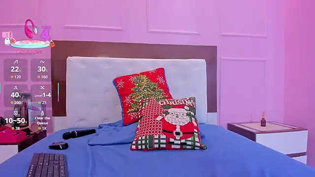 SOPHIATRISTA online show from December 16, 2025, 12:53 pm