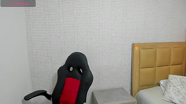 MEGANZARICK online show from September 24, 2025, 12:33 pm